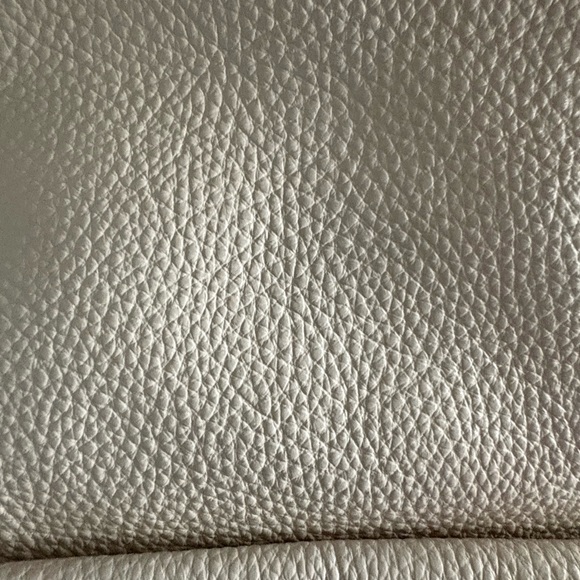 Coach Off-White Leather Backpack - Picture 3 of 8